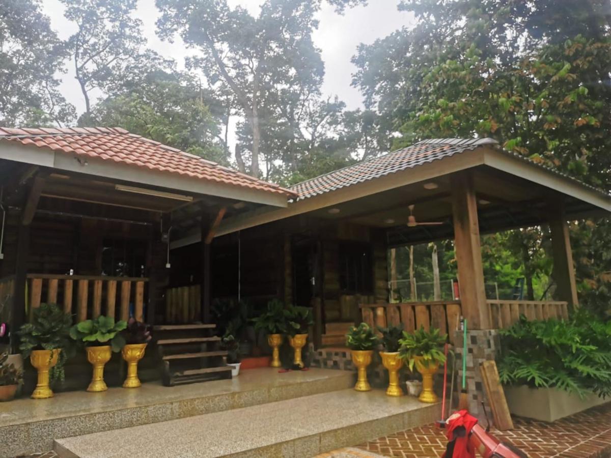 Homestay Dusun Ana Balun Slim River Eksteriør billede