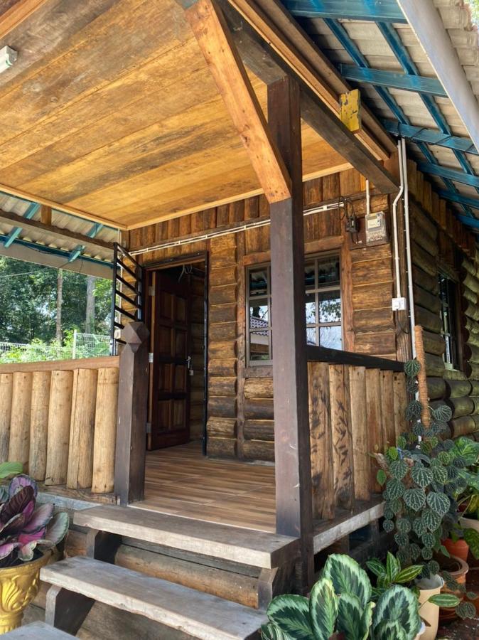 Homestay Dusun Ana Balun Slim River Eksteriør billede