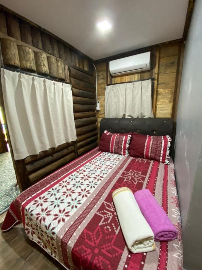 Homestay Dusun Ana Balun Slim River Eksteriør billede