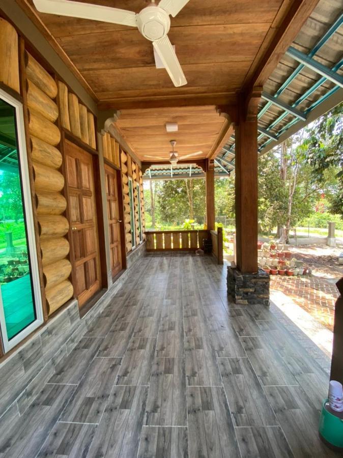 Homestay Dusun Ana Balun Slim River Eksteriør billede